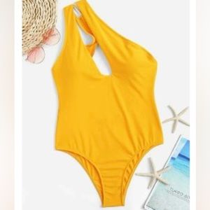Low Back One Piece Swimwear